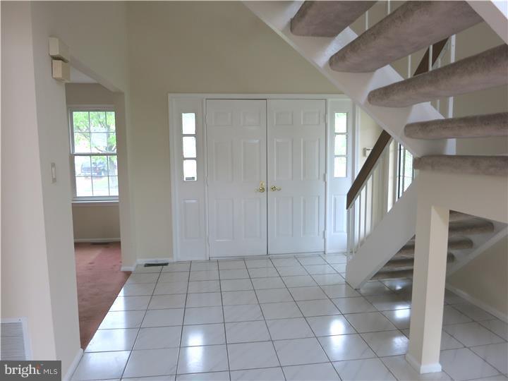 76 Hawk Lane Evesham, NJ 08053 - Photo 3 of 18 Foyer