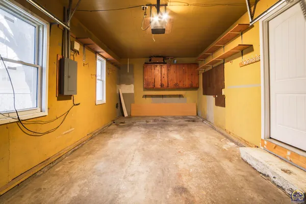 $250,000 | 508 West Mission Street, St. Marys, KS 66536
