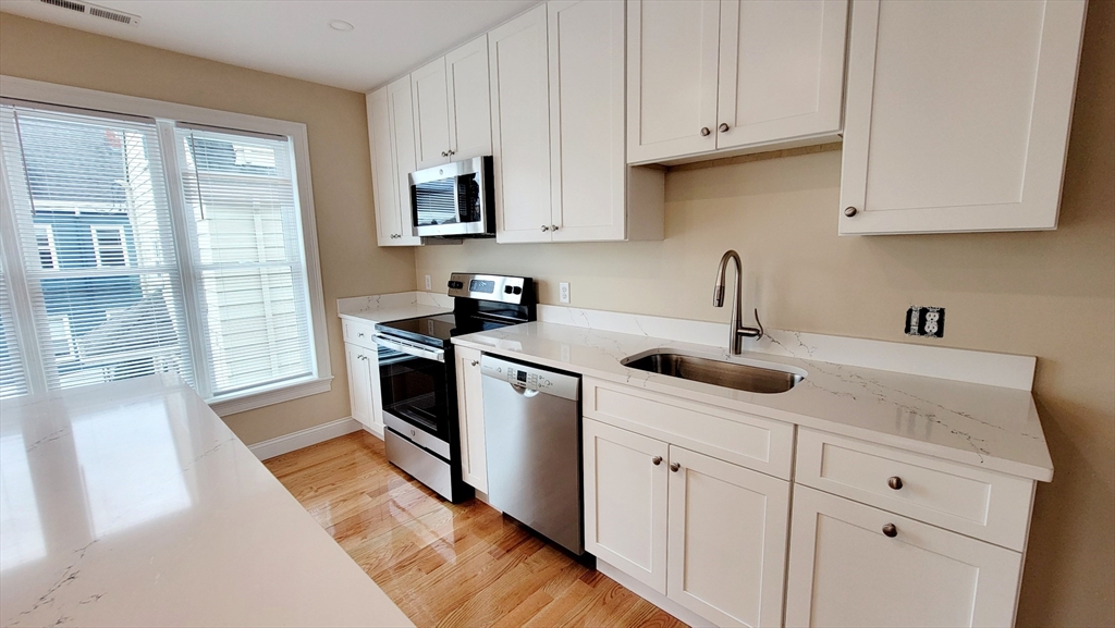 64 Waverly Street, Unit 3 Boston, MA 02135 - Photo 5 of 12