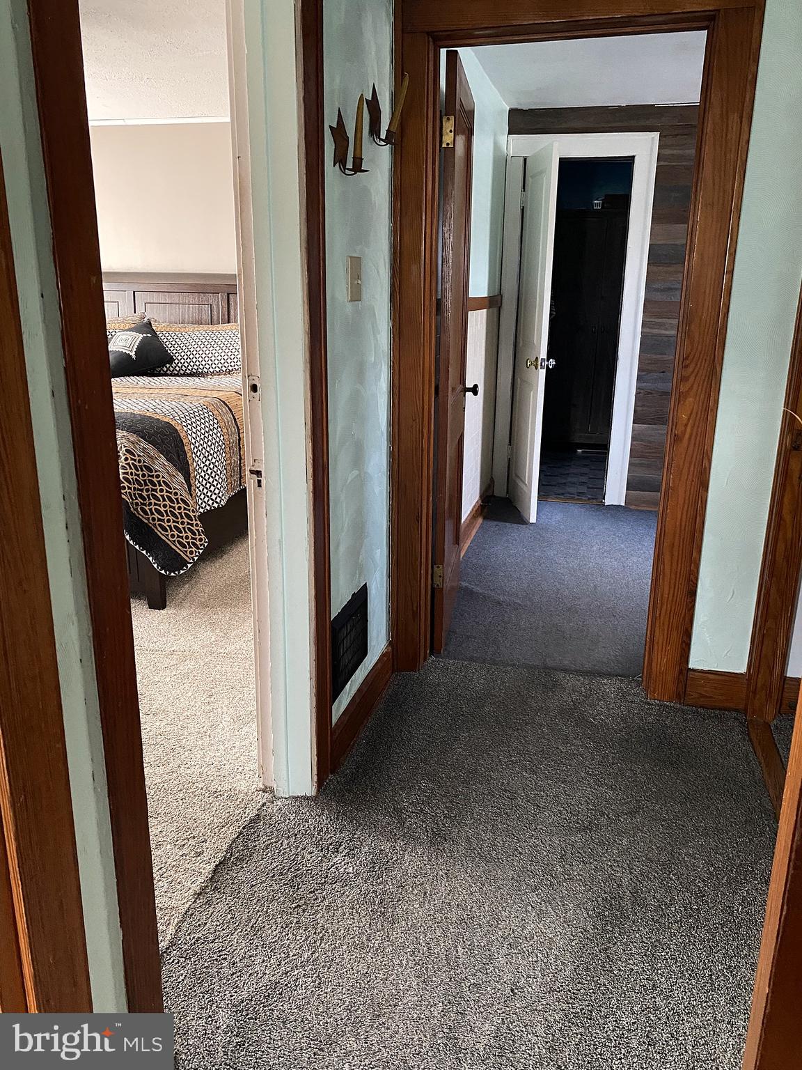 14103 Temple Street Ellerslie, MD 21529 - Photo 20 of 57 Second Floor Hallway