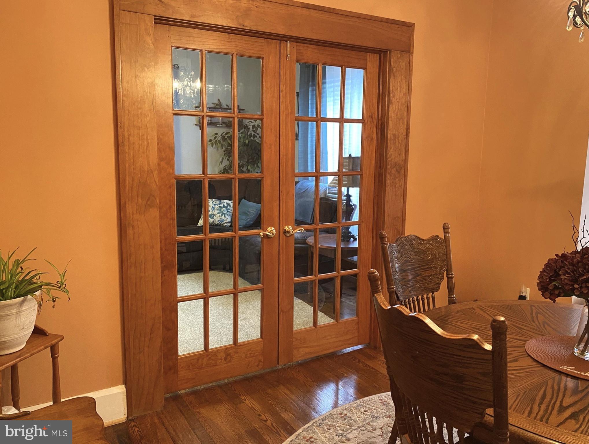 14103 Temple Street Ellerslie, MD 21529 - Photo 9 of 57 a view of a livingroom with furniture