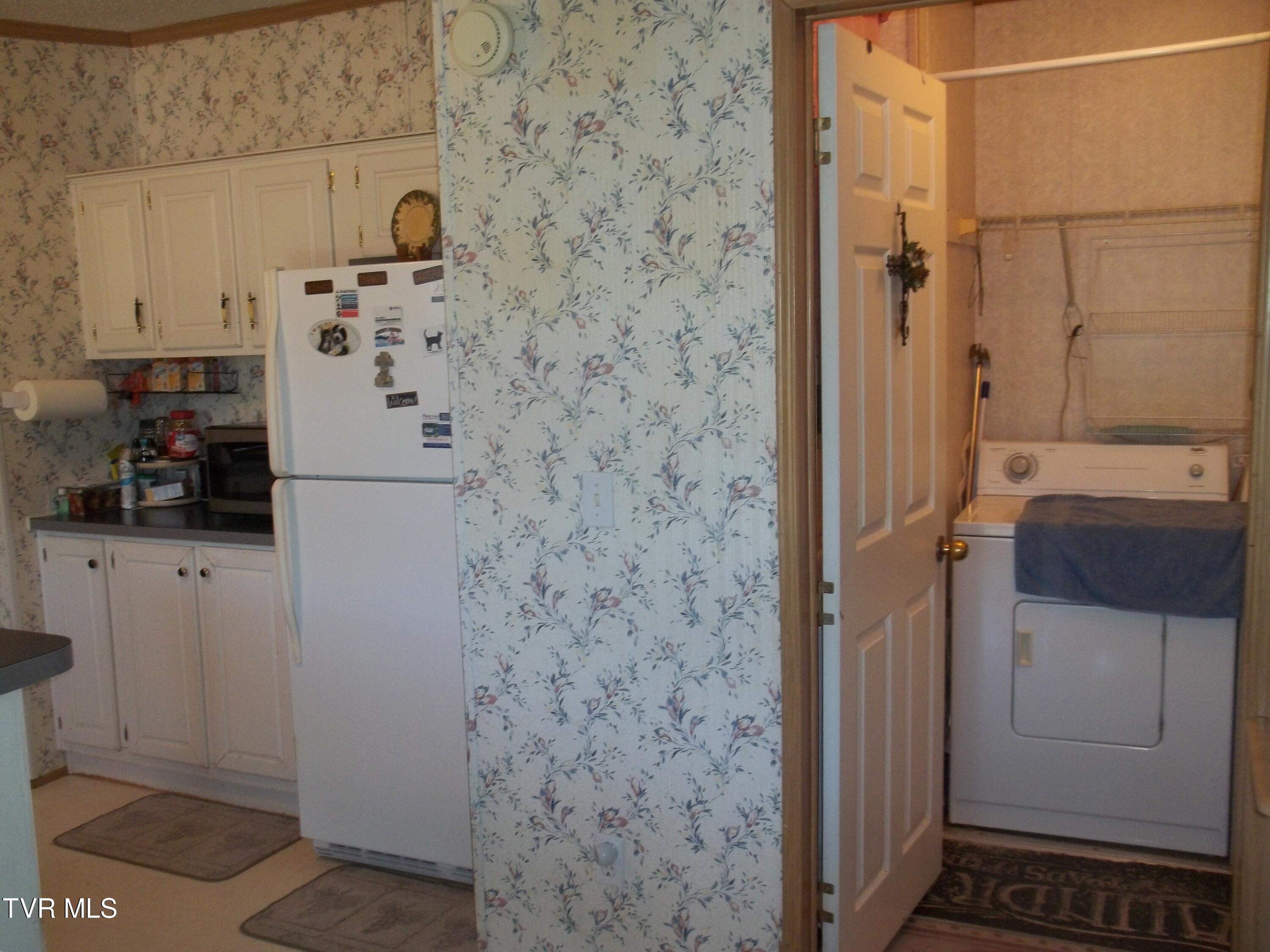113 Baskett Road Limestone, TN 37681 - Photo 25 of 42 100_1010