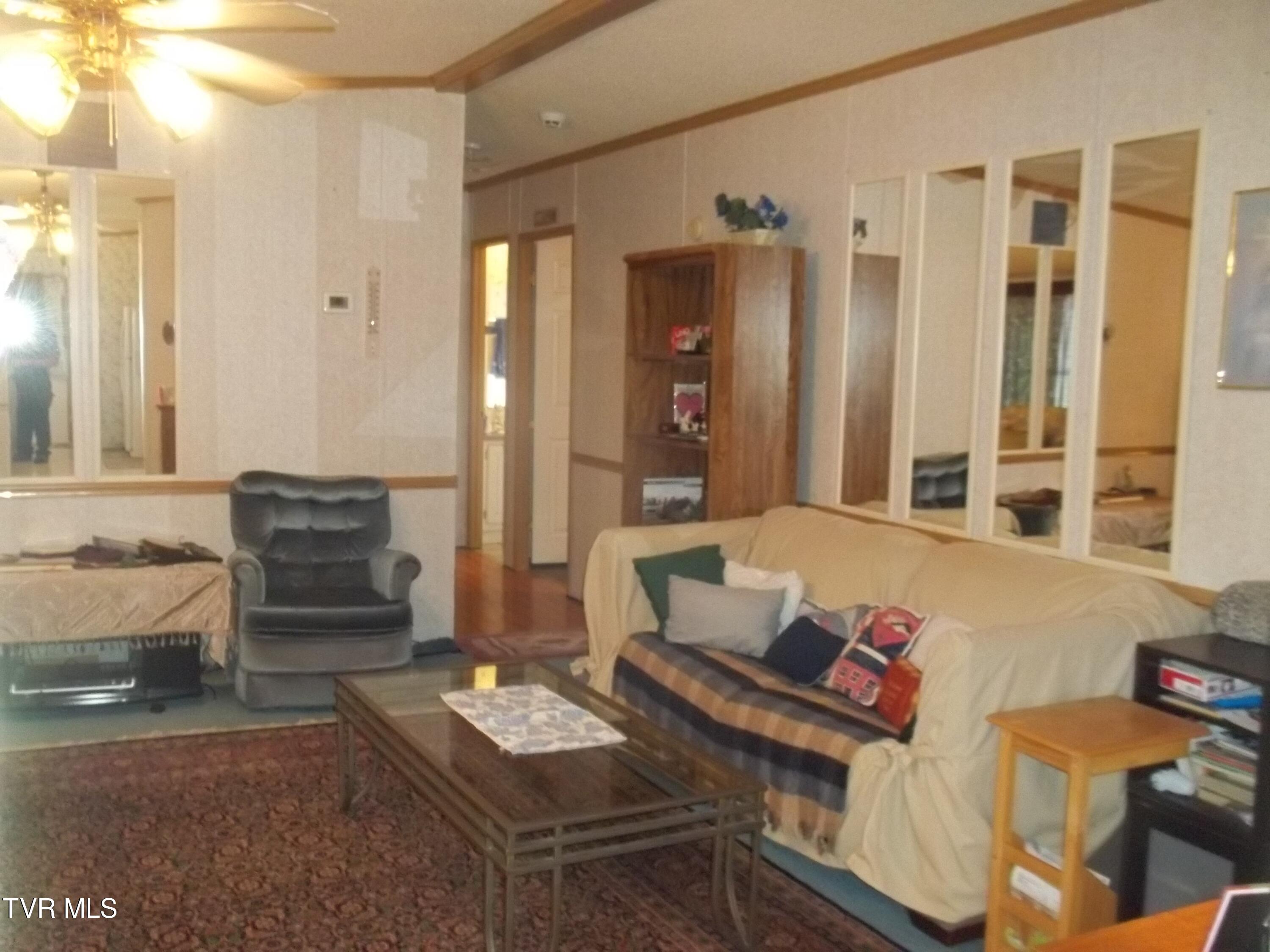 113 Baskett Road Limestone, TN 37681 - Photo 29 of 42 100_0968