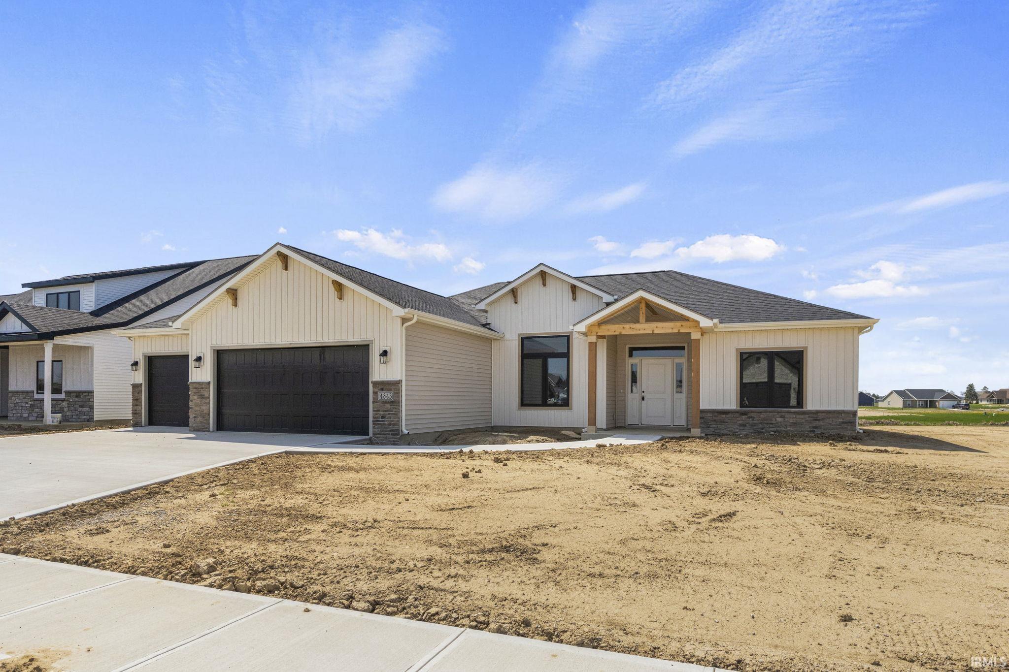 4843 Silverstone Passage Fort Wayne, IN 46818 - Photo 2 of 34