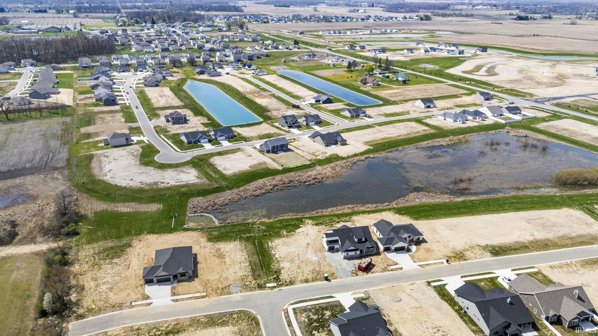 4843 Silverstone Passage Fort Wayne, IN 46818 - Photo 5 of 34