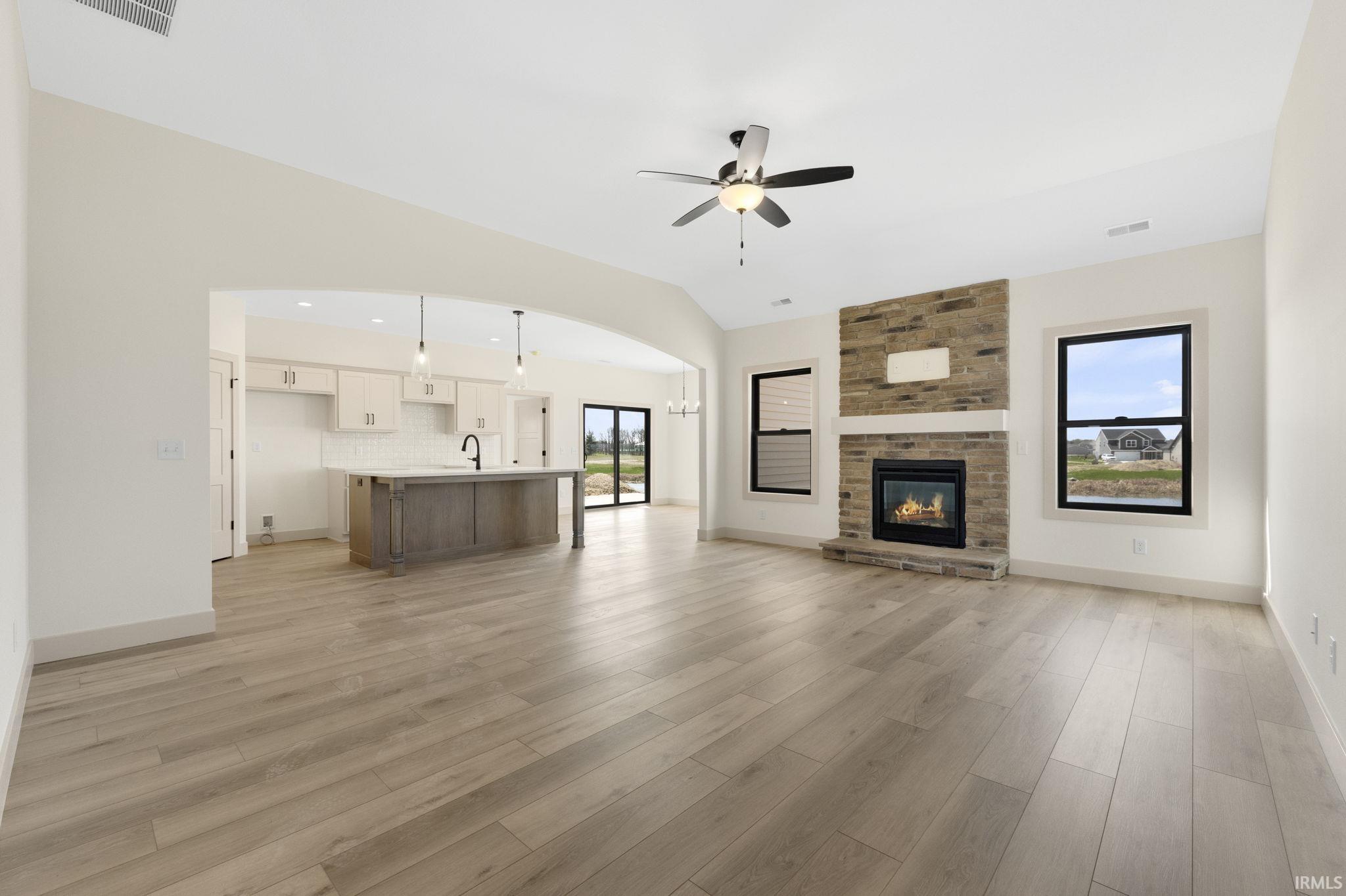 4843 Silverstone Passage Fort Wayne, IN 46818 - Photo 9 of 34