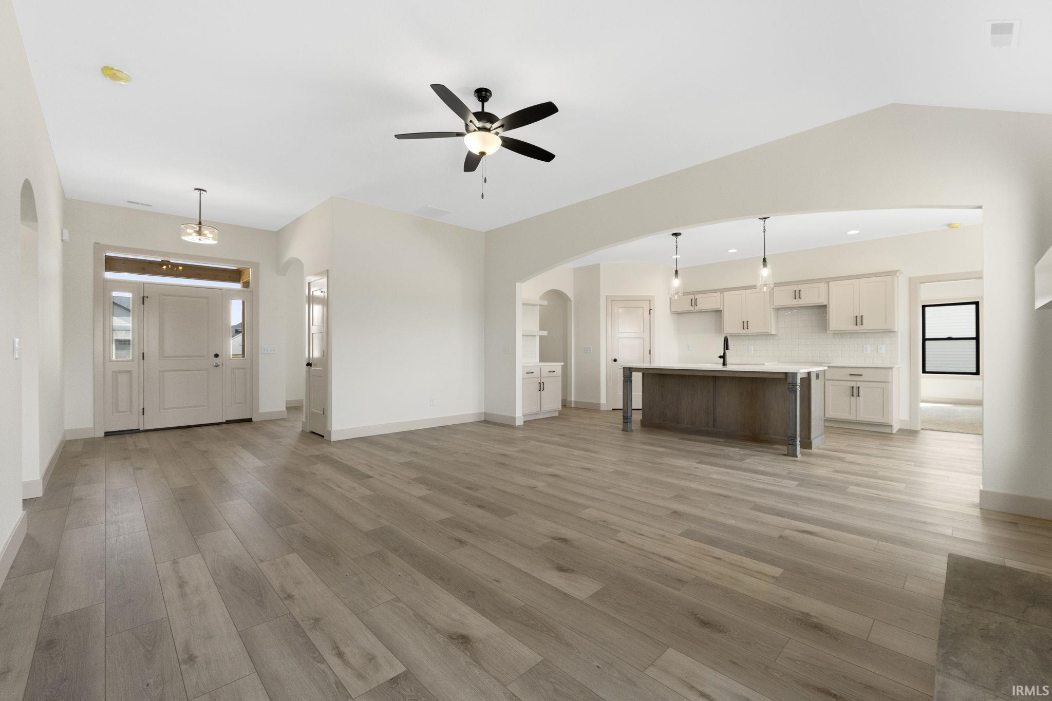 4843 Silverstone Passage Fort Wayne, IN 46818 - Photo 10 of 34