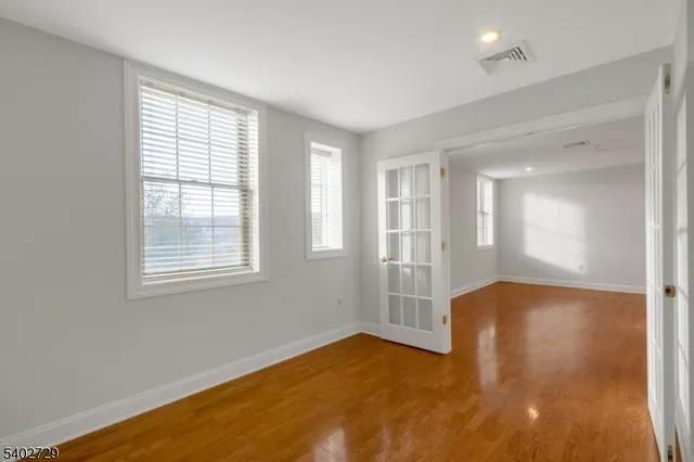 $3,900 | 5401 Rio Vista Drive, Mahwah, NJ 07430