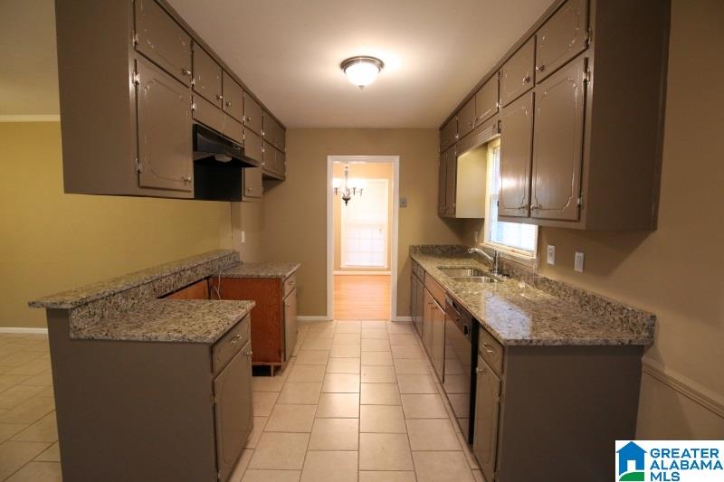 536 Ferndale Road Birmingham, AL 35235 - Photo 8 of 10
