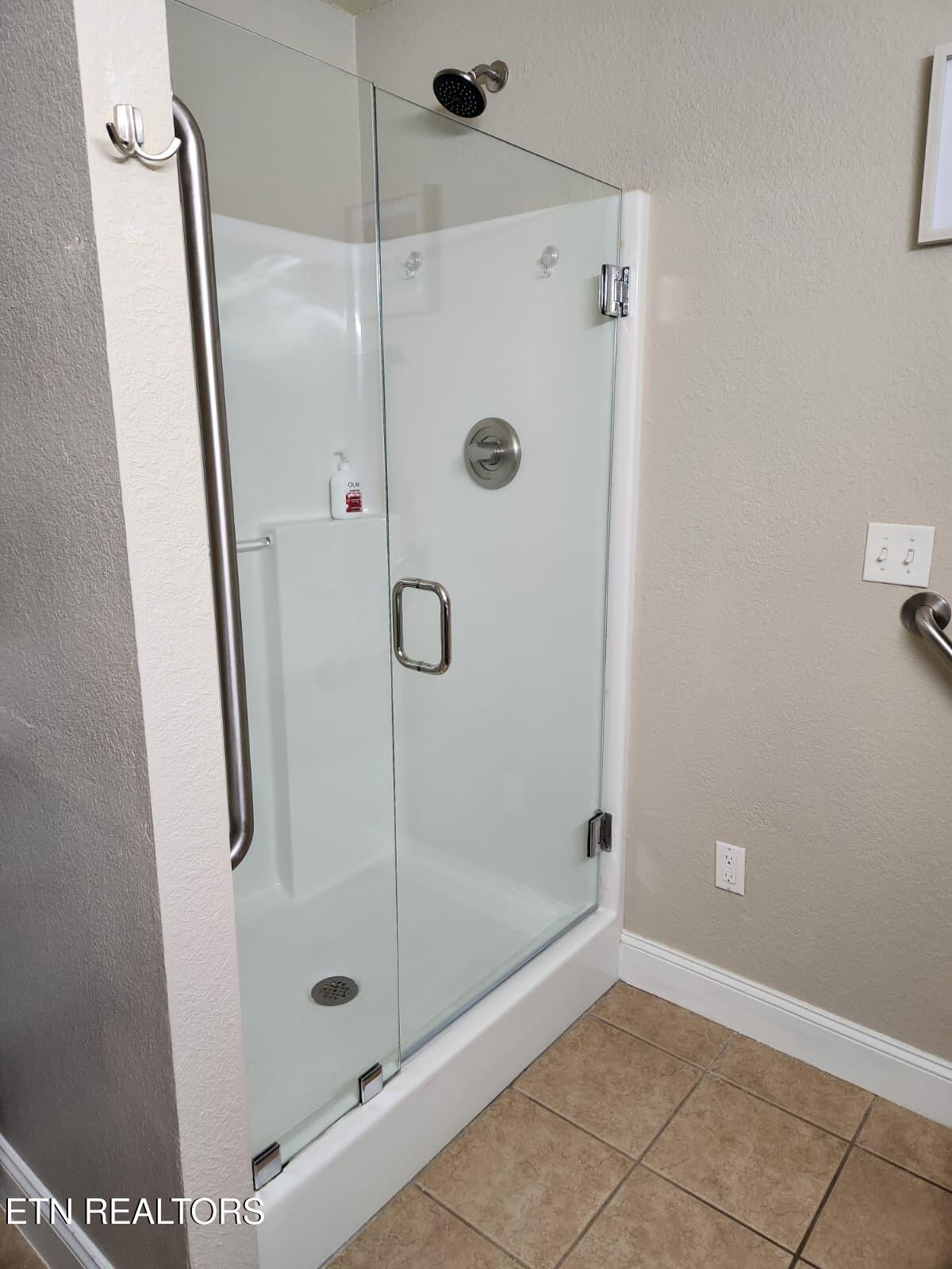 2449 Oakview Lane Sevierville, TN 37876 - Photo 16 of 32 WhatsApp Image 2026-01-19 at 5.03.19 PM