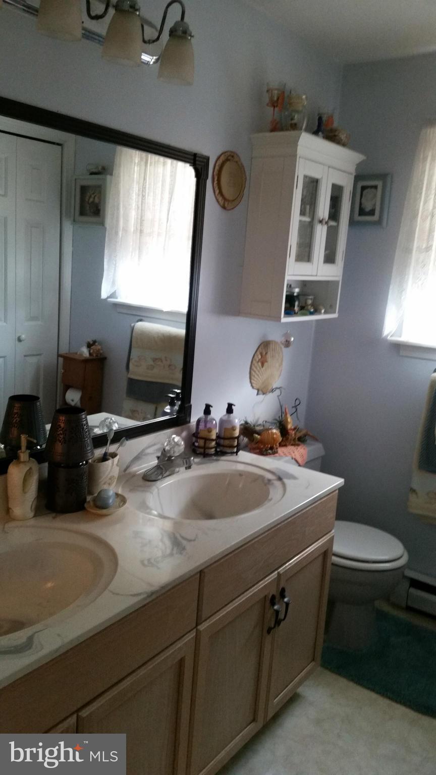 4116 Whiteleyville Road Hurlock, MD 21643 - Photo 13 of 15 Bath