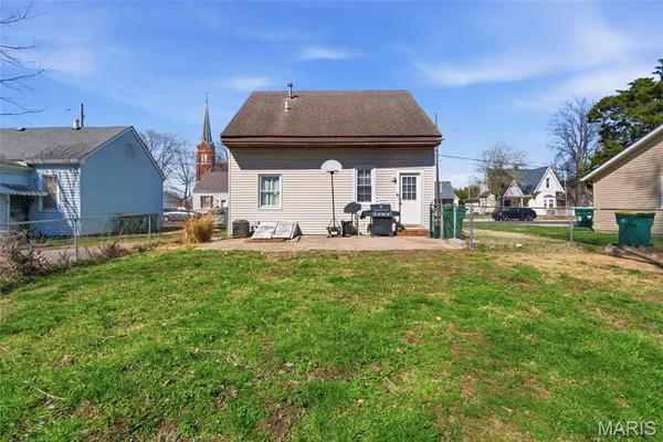 $170,000 | 213 West 4th Street, O'Fallon, IL 62269