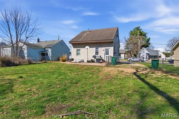 $170,000 | 213 West 4th Street, O'Fallon, IL 62269