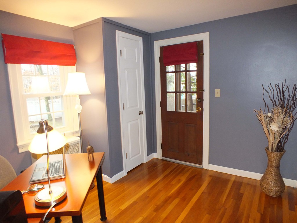 20 Arbor Road Chelmsford, MA 01863 - Photo 13 of 30