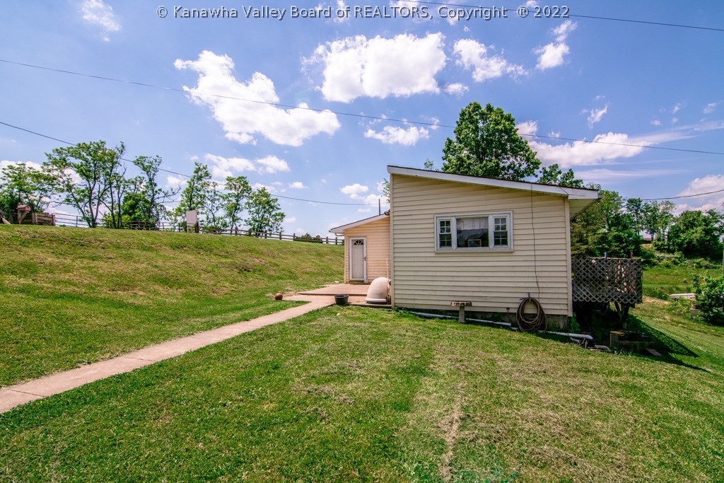682 Price Ridge Road Ripley, WV 25271 - Photo 2 of 17 Gallery Image 2
