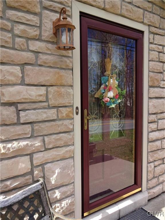 130 West Mountain Road Wind Gap, PA 18091 - Photo 3 of 43 Come on in!