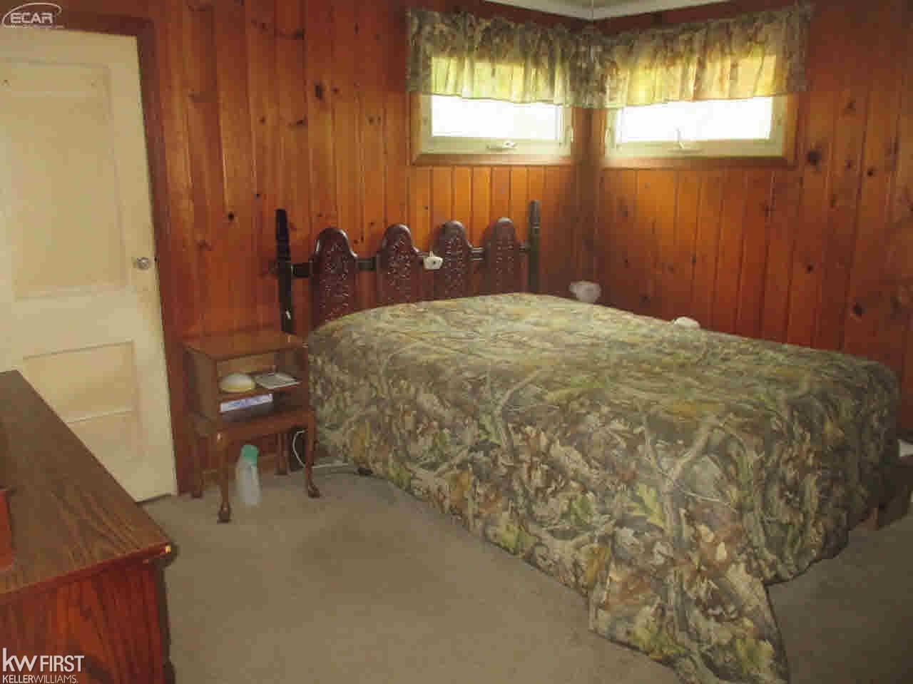 1155 Adams Road Burton, MI 48509 - Photo 6 of 15 21372442-5.JPG