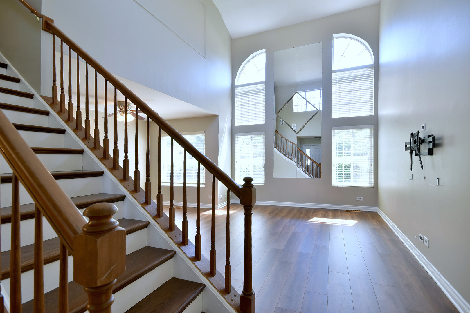 1157 Longford Road Bartlett, IL 60103 - Photo 13 of 37 Gallery Image 13