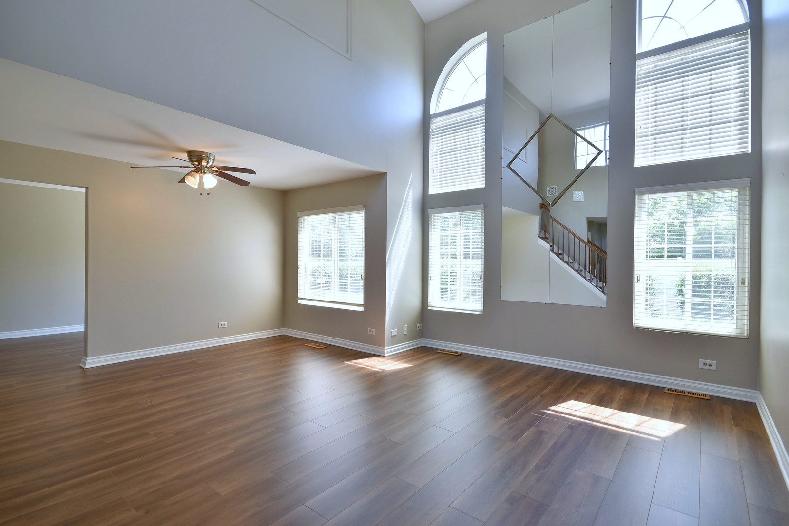 1157 Longford Road Bartlett, IL 60103 - Photo 15 of 37 Gallery Image 15