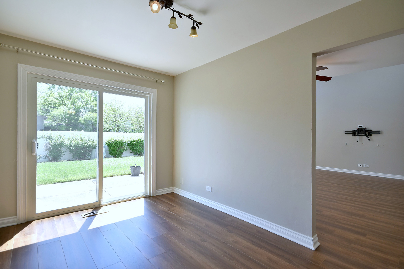 1157 Longford Road Bartlett, IL 60103 - Photo 22 of 37 Gallery Image 22