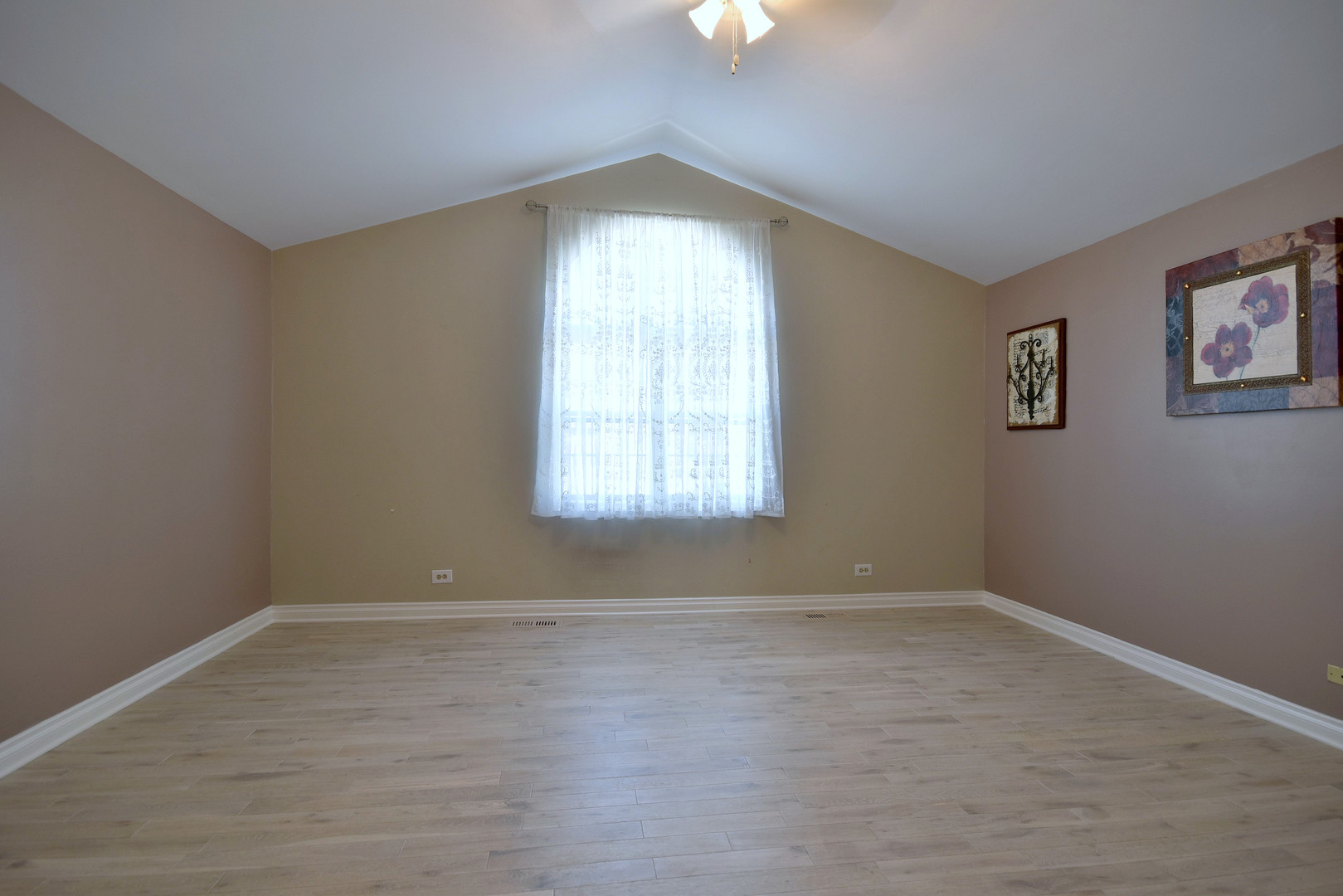 1157 Longford Road Bartlett, IL 60103 - Photo 27 of 37 Gallery Image 27