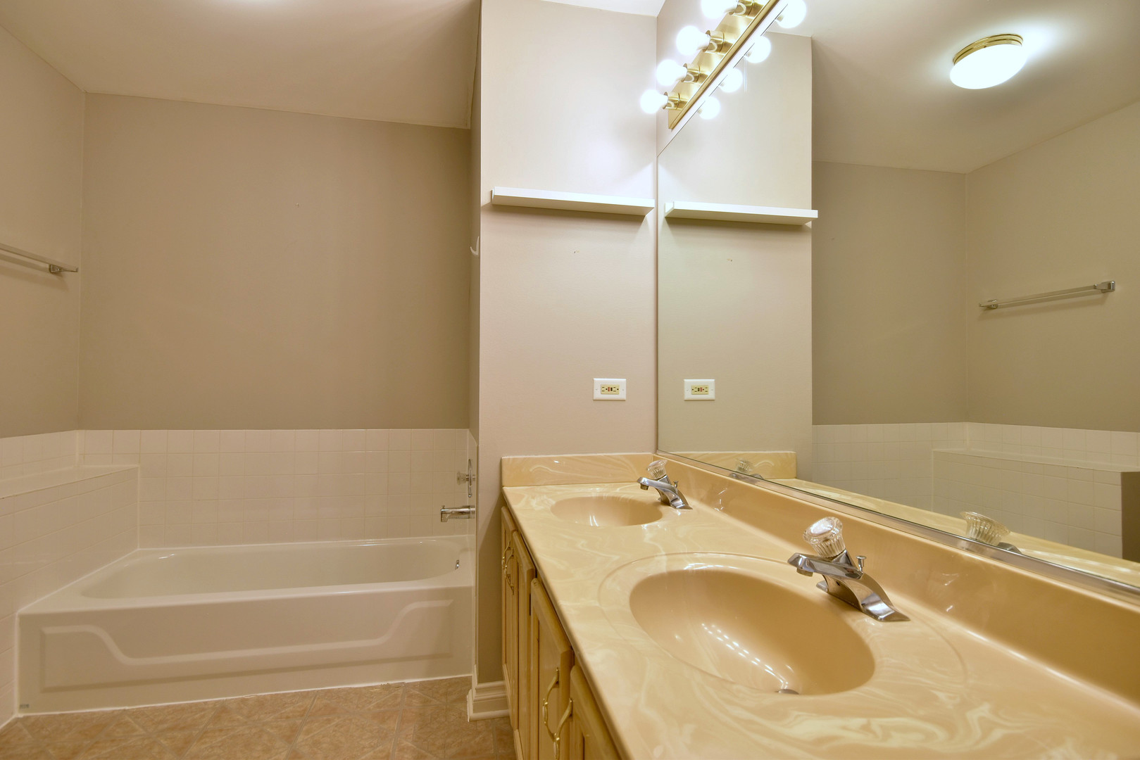 1157 Longford Road Bartlett, IL 60103 - Photo 32 of 37 Gallery Image 32