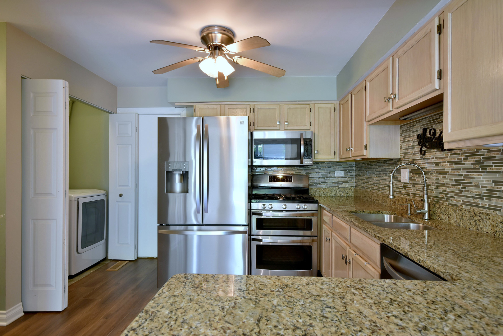 1157 Longford Road Bartlett, IL 60103 - Photo 7 of 37 Gallery Image 7
