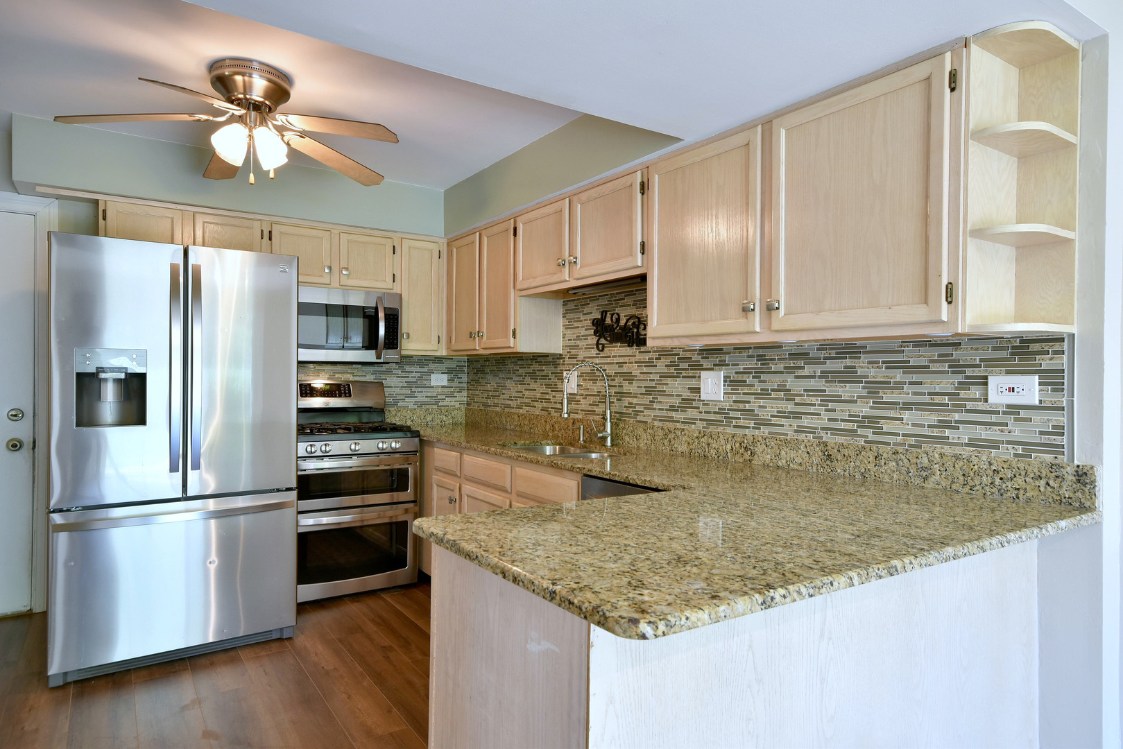 1157 Longford Road Bartlett, IL 60103 - Photo 8 of 37 Gallery Image 8