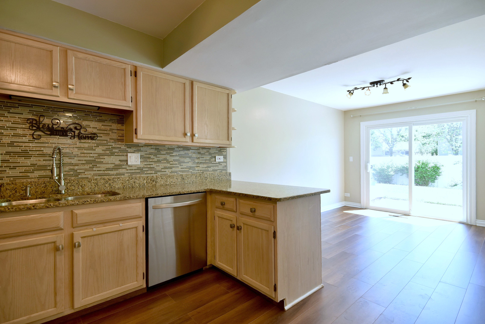 1157 Longford Road Bartlett, IL 60103 - Photo 10 of 37 Gallery Image 10