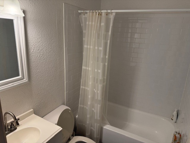 2312 Watts Street Houston, TX 77030 - Photo 32 of 32 Full bathroom