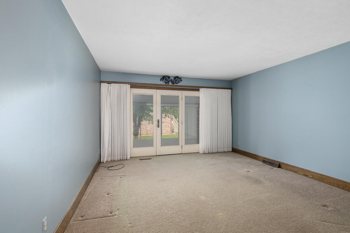 1863 Elizabeth Lane, Unit 68 Jenison, MI 49428 - Photo 15 of 40 IMG_1008