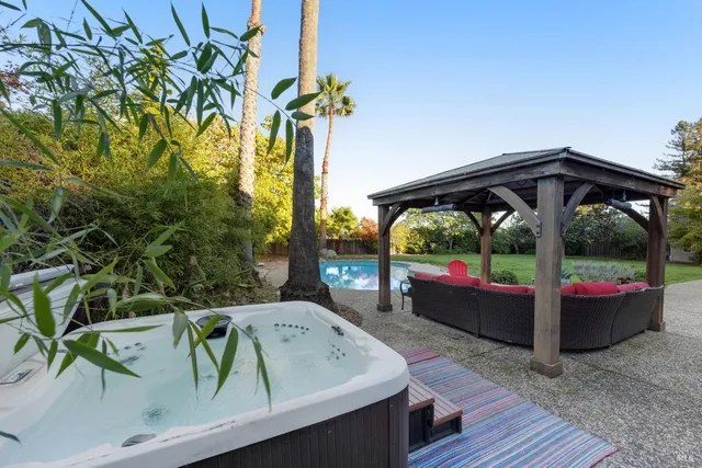 $1,645,000 | 436 Laguna Vista Road, Santa Rosa, CA 95401