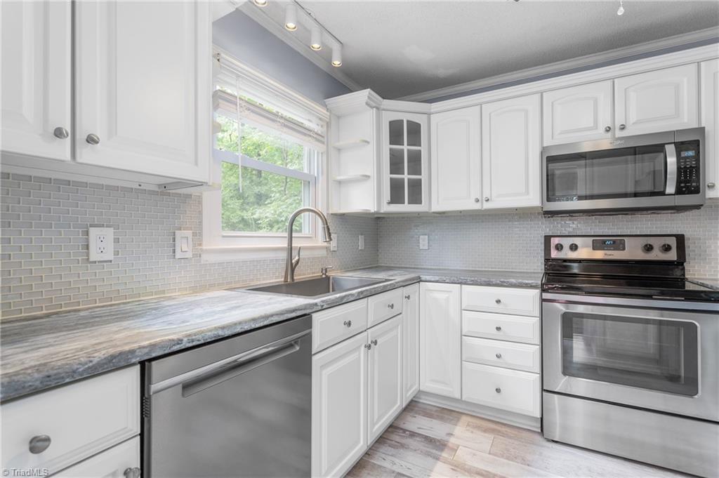 1409 Talbot Road Pleasant Garden, NC 27313 - Photo 11 of 47