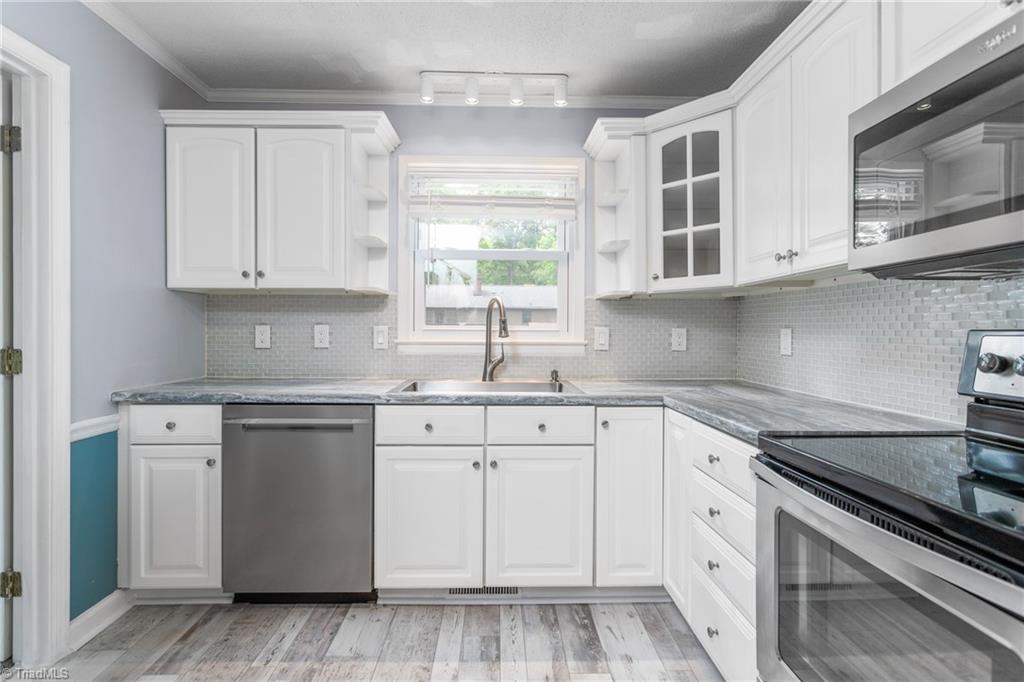 1409 Talbot Road Pleasant Garden, NC 27313 - Photo 12 of 47