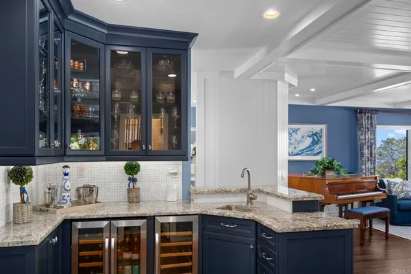 $4,950,000 | 2122 Del Mar Heights Road, Del Mar, CA 92014