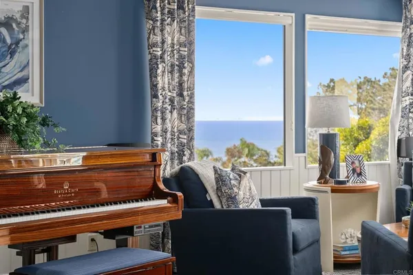 $4,950,000 | 2122 Del Mar Heights Road, Del Mar, CA 92014
