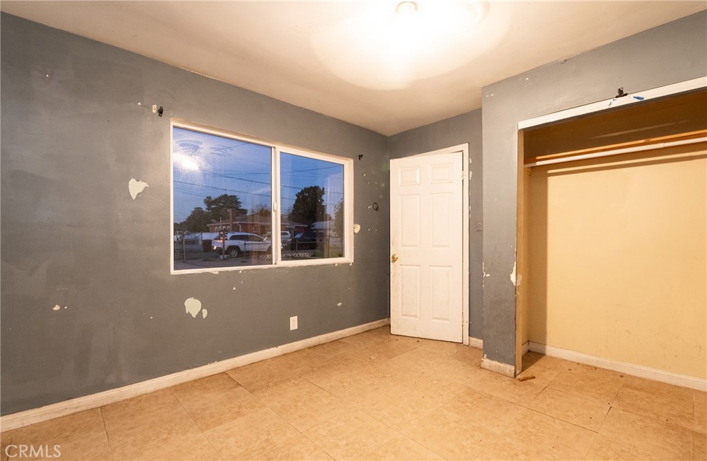 112 East Caldwell Street Compton, CA 90220 - Photo 11 of 39