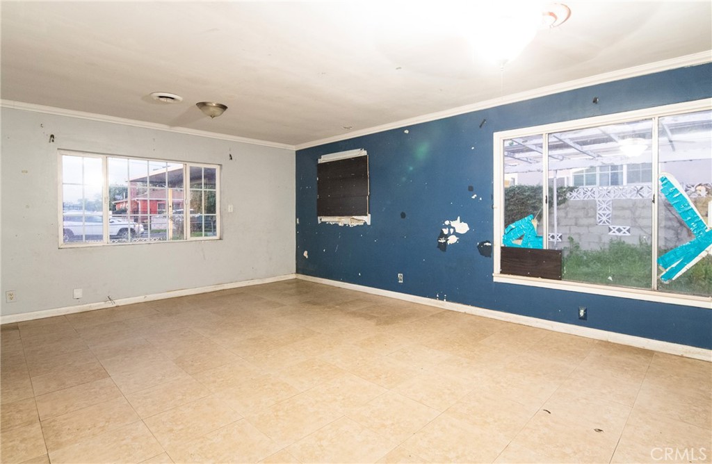 112 East Caldwell Street Compton, CA 90220 - Photo 19 of 39