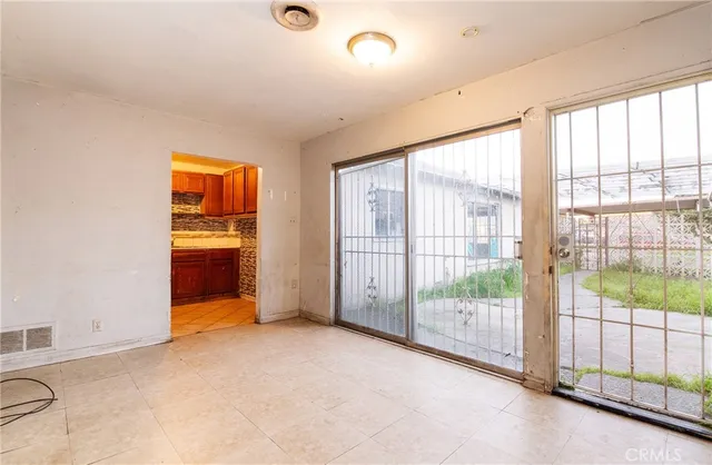 $599,000 | 112 East Caldwell Street, Compton, CA 90220
