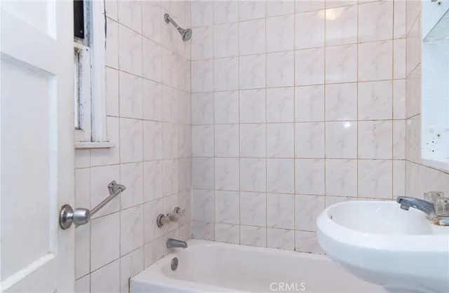 $599,000 | 112 East Caldwell Street, Compton, CA 90220