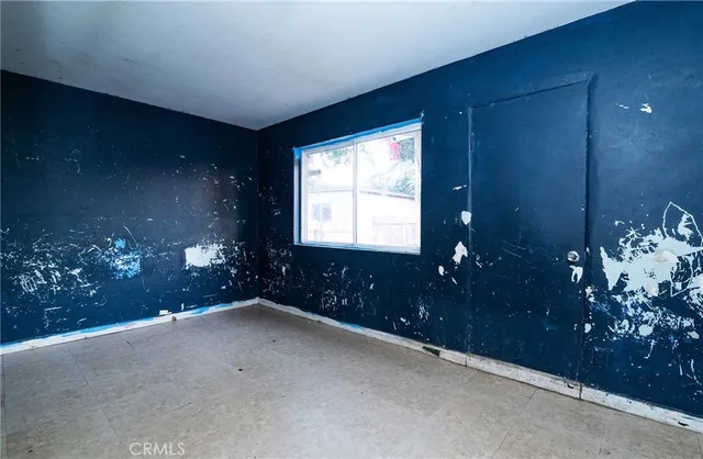 $599,000 | 112 East Caldwell Street, Compton, CA 90220