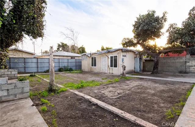 $599,000 | 112 East Caldwell Street, Compton, CA 90220