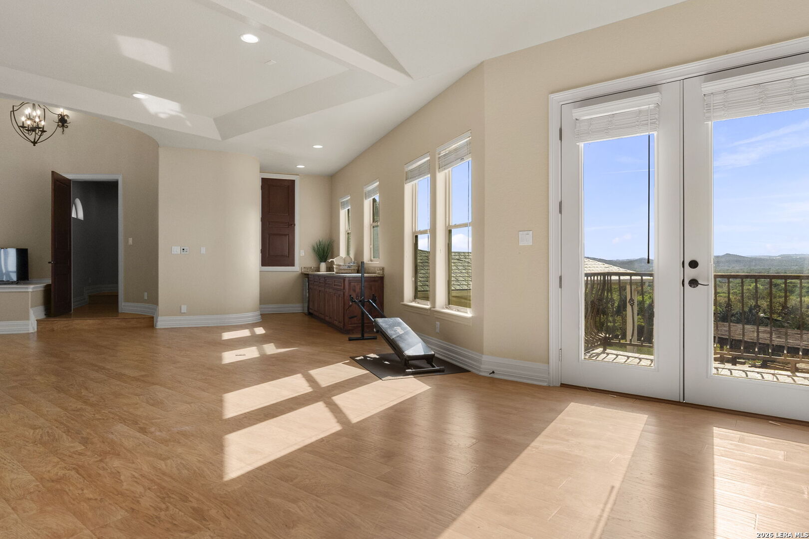 6762 Mnr Hl Road San Antonio, TX 78257 - Photo 40 of 51 a view of a livingroom with a patio