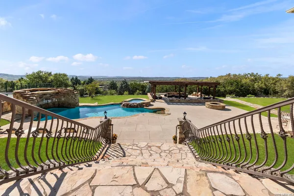 $4,300,000 | 6762 Mnr Hl Road, San Antonio, TX 78257