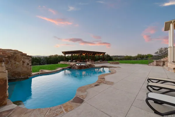 $4,300,000 | 6762 Mnr Hl Road, San Antonio, TX 78257