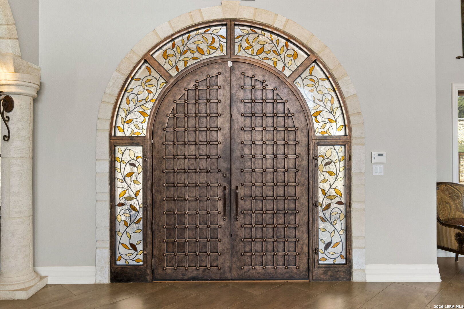 6762 Mnr Hl Road San Antonio, TX 78257 - Photo 10 of 51 a view of an entryway with an entryway