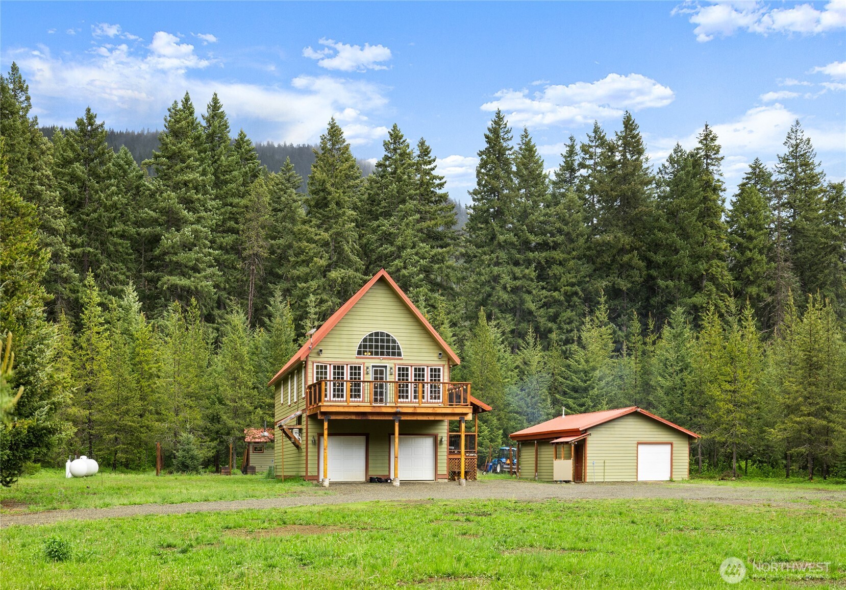 670 Silver Creek Road Easton, WA 98925 - Photo 1 of 40