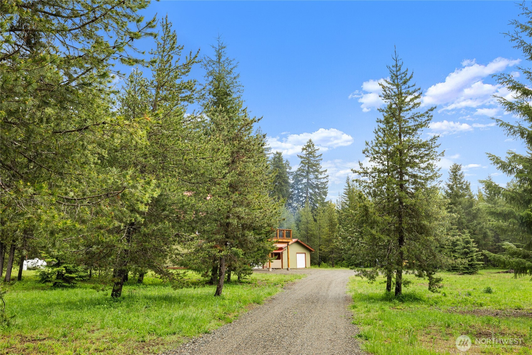 670 Silver Creek Road Easton, WA 98925 - Photo 4 of 40