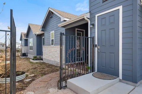 $735,000 | 7413 Boyd Hvn Drive, Austin, TX 78744