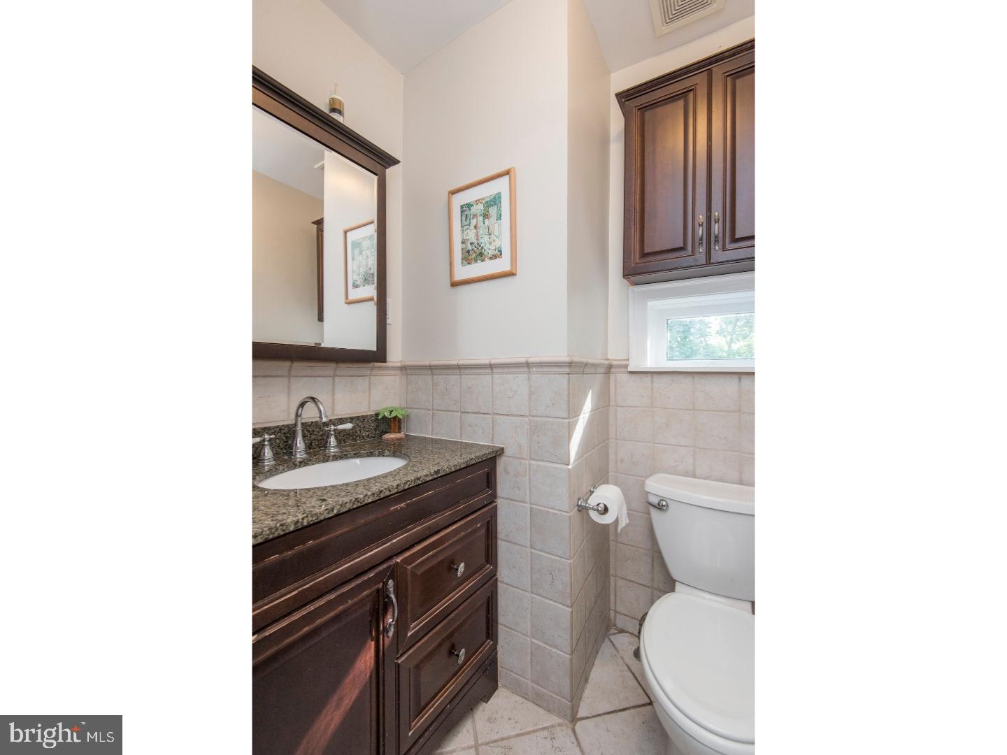 320 Kent Road Bala Cynwyd, PA 19004 - Photo 18 of 25 Bathroom